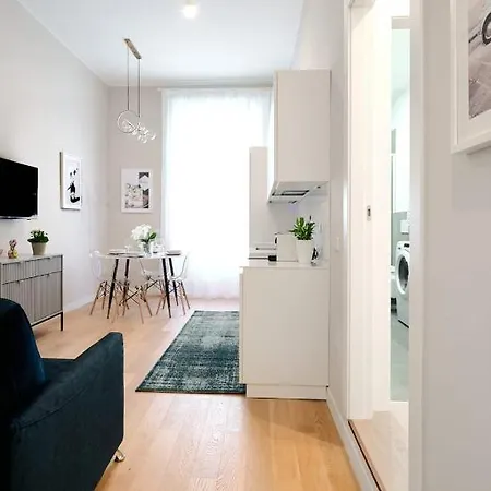 Brera Chic In The Heart Of Apartament Mediolan